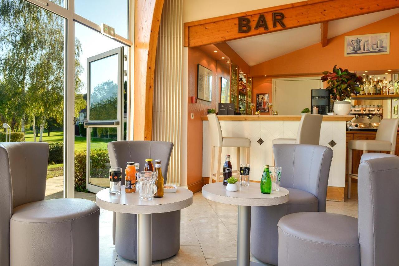 Logis Hotel Val De Vienne Le Vigeant Ngoại thất bức ảnh