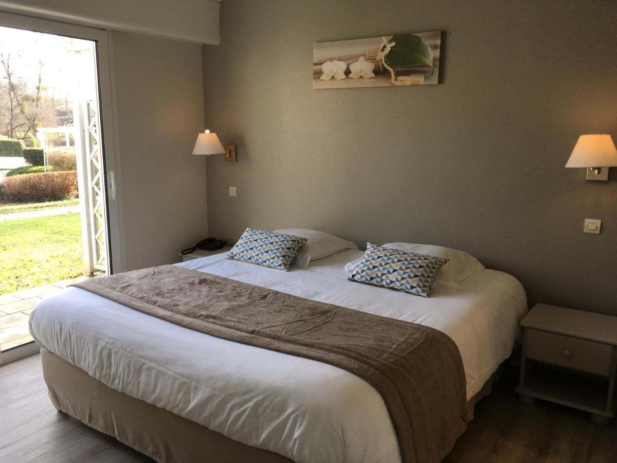 Logis Hotel Val De Vienne Le Vigeant Ngoại thất bức ảnh